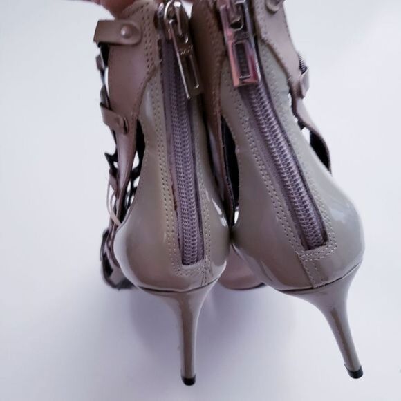 Schutz - Picture 5 of 7